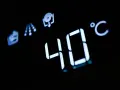 Display di una lavatrice con indicazione "40°C" e simboli di lavaggio. Ideale per capire cosa lavare a 40 gradi.