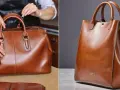 Guida su come lavare una borsa di tela e pelle, mostrando mani che la sistemano e un primo piano di una borsa in pelle marrone.