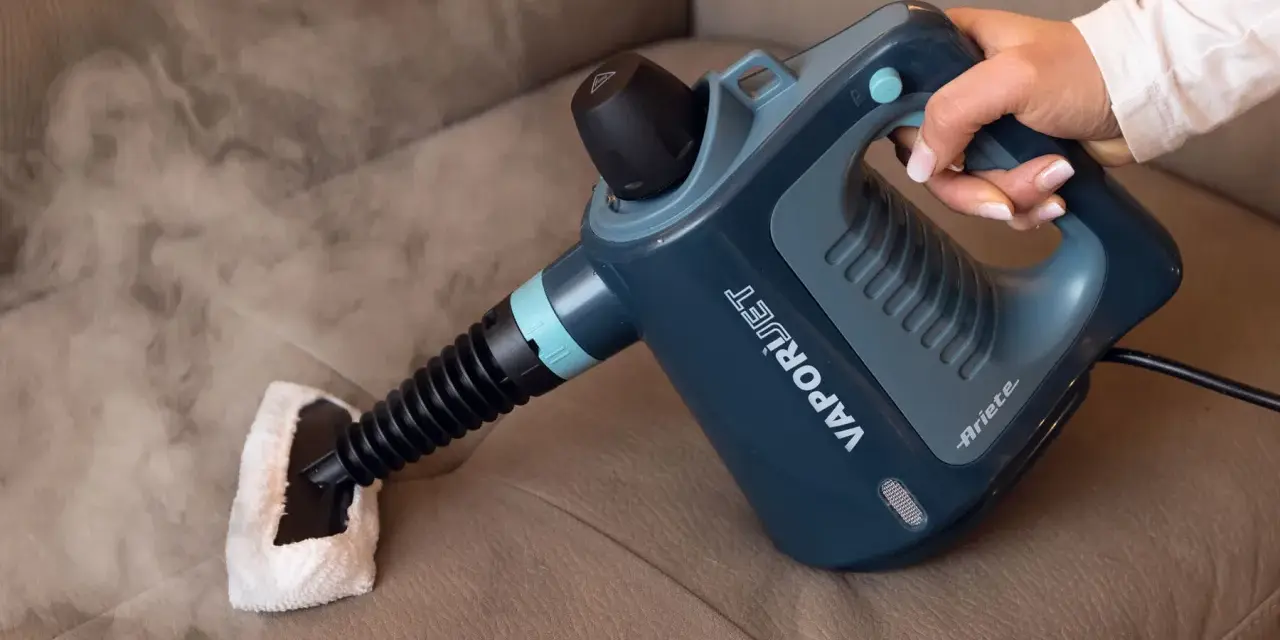 La vaporella Ariete VaporJet pulisce il divano, ma non esce vapore.