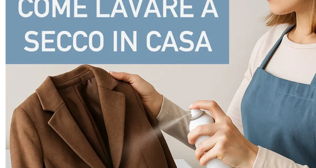 Donna spruzza un blazer marrone con uno spray per il lavaggio a secco in casa.