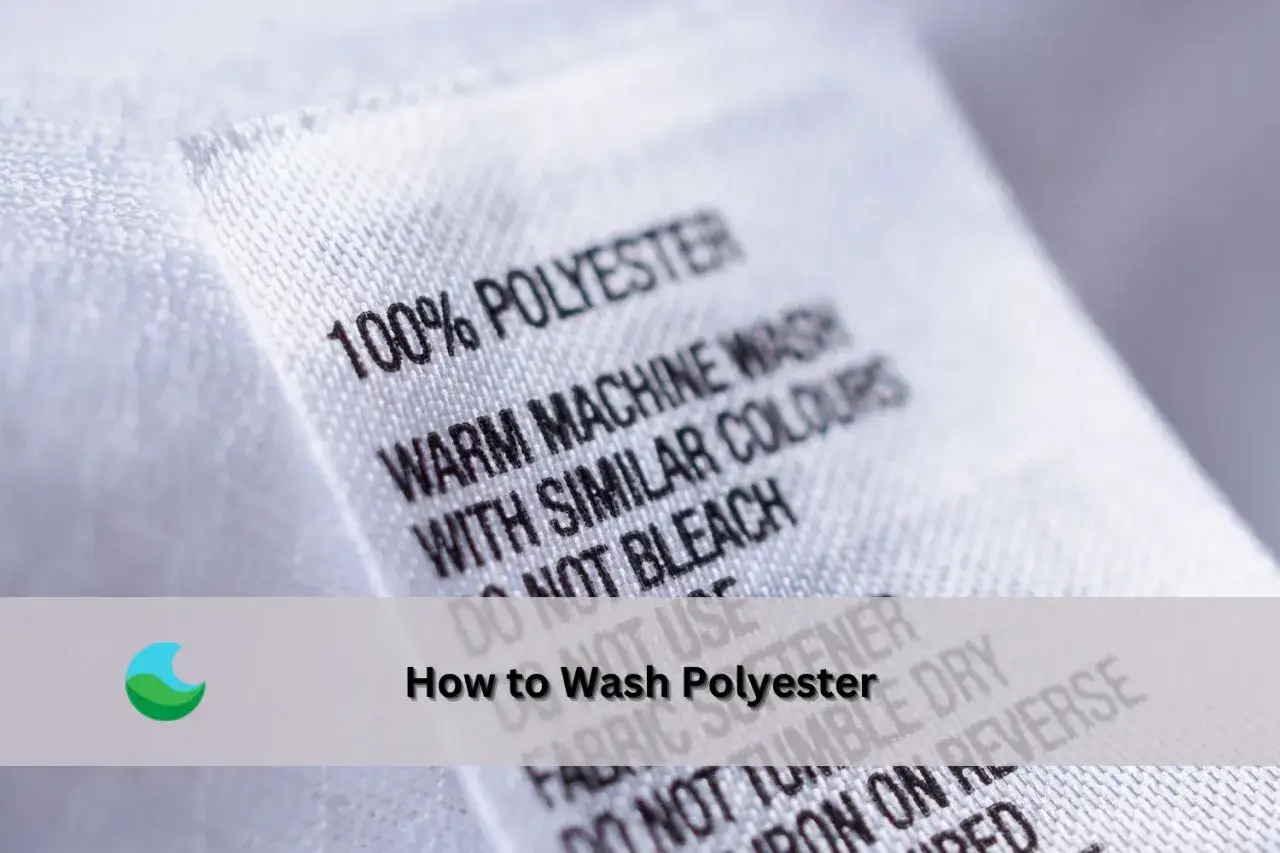Etichetta su tessuto: 100% poliestere, un materiale sintetico. Istruzioni per il lavaggio: lavare in lavatrice a caldo con colori simili, non candeggiare.